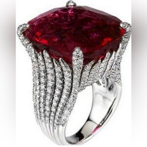Elegant Silver and Red Gemstone Ring size 6